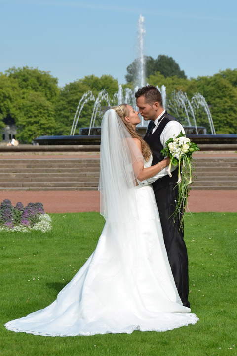Hochzeitsfotografie: Fotoshooting im Nordpark von Düsseldorf